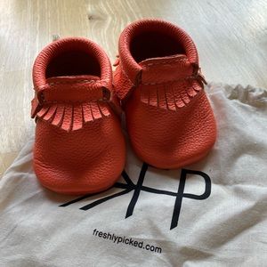 Freshly Picked size 1 moccs EUC